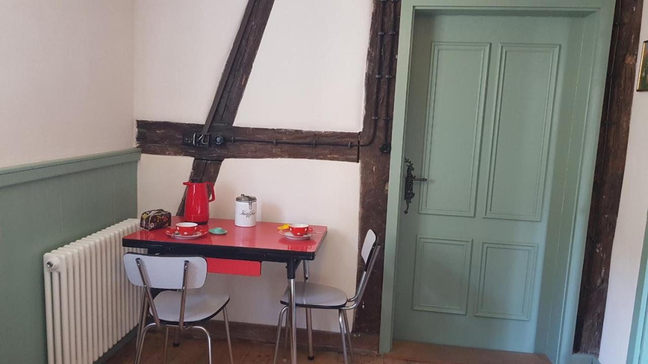 Historisches Fachwerkhaus "Hoher Hirschen" - Stilvolles Studio Und Museales Apartment Mit Romantischem Hof Und Garten Bodman-Ludwigshafen Zewnętrze zdjęcie